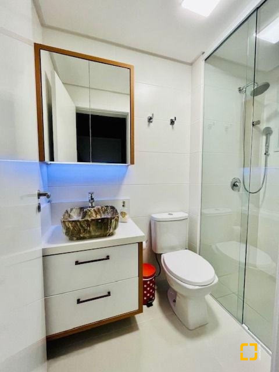 Apartamento com 75m², 3 quartos (sendo 1 suíte), 1 garagem, no bairro Ingleses em Florianópolis