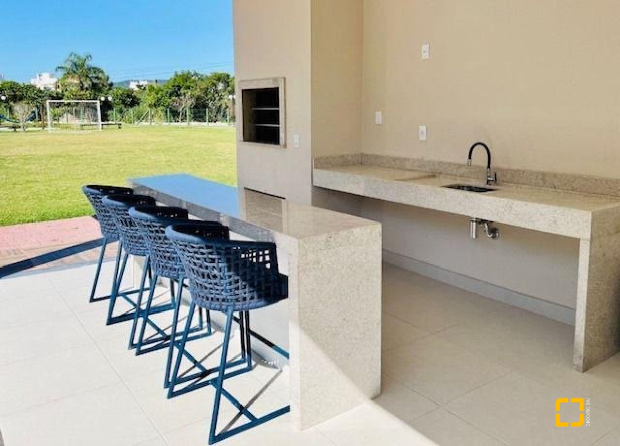 Apartamento com 75m², 3 quartos (sendo 1 suíte), 1 garagem, no bairro Ingleses em Florianópolis