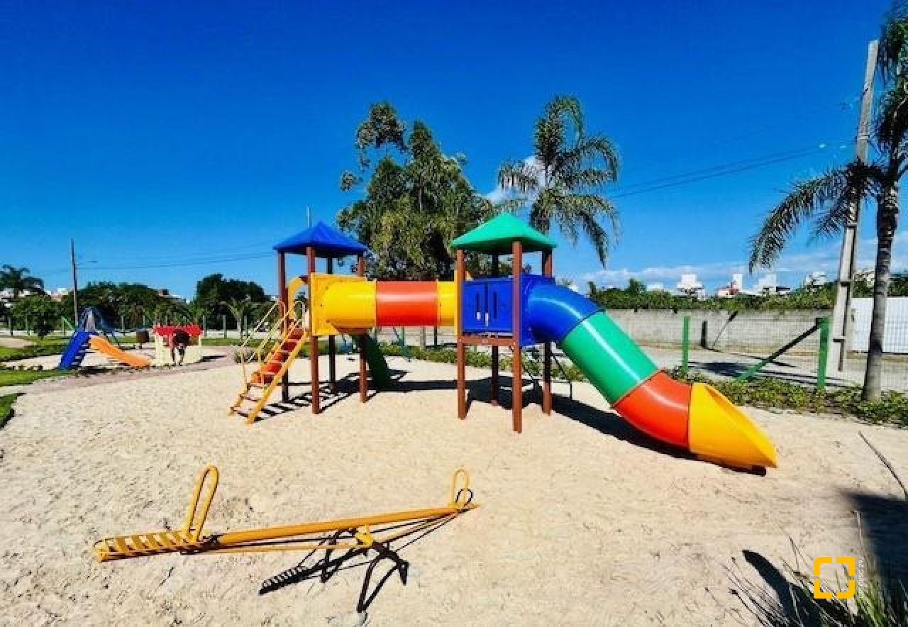 Apartamento com 75m², 3 quartos (sendo 1 suíte), 1 garagem, no bairro Ingleses em Florianópolis