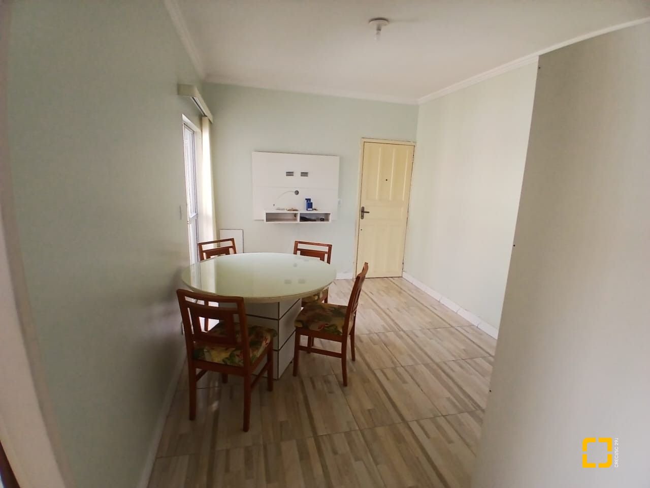 Apartamento com 53m², 2 quartos, 1 garagem, no bairro Capoeiras em Florianópolis