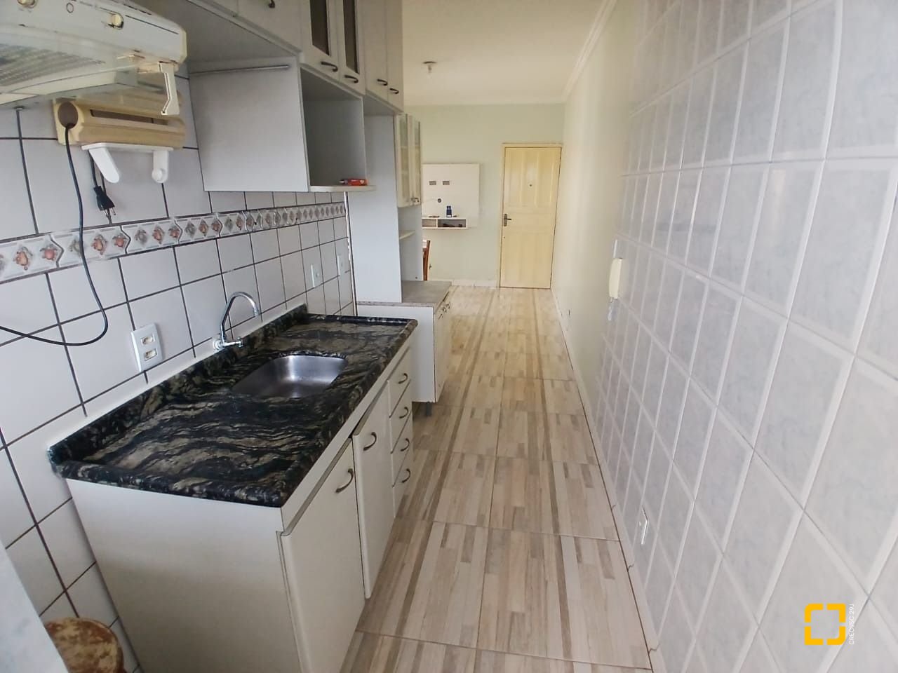 Apartamento com 53m², 2 quartos, 1 garagem, no bairro Capoeiras em Florianópolis