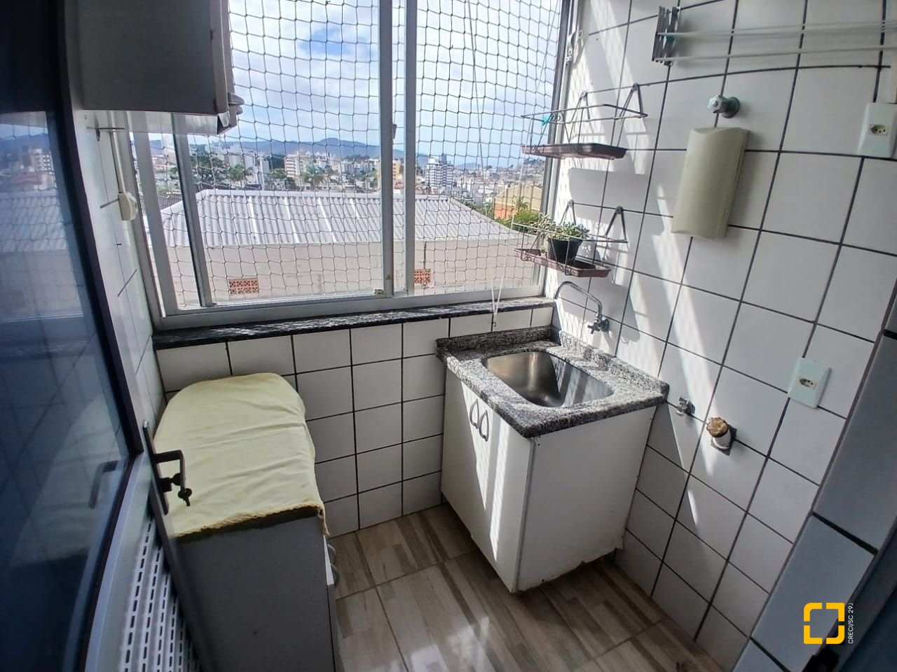 Apartamento com 53m², 2 quartos, 1 garagem, no bairro Capoeiras em Florianópolis