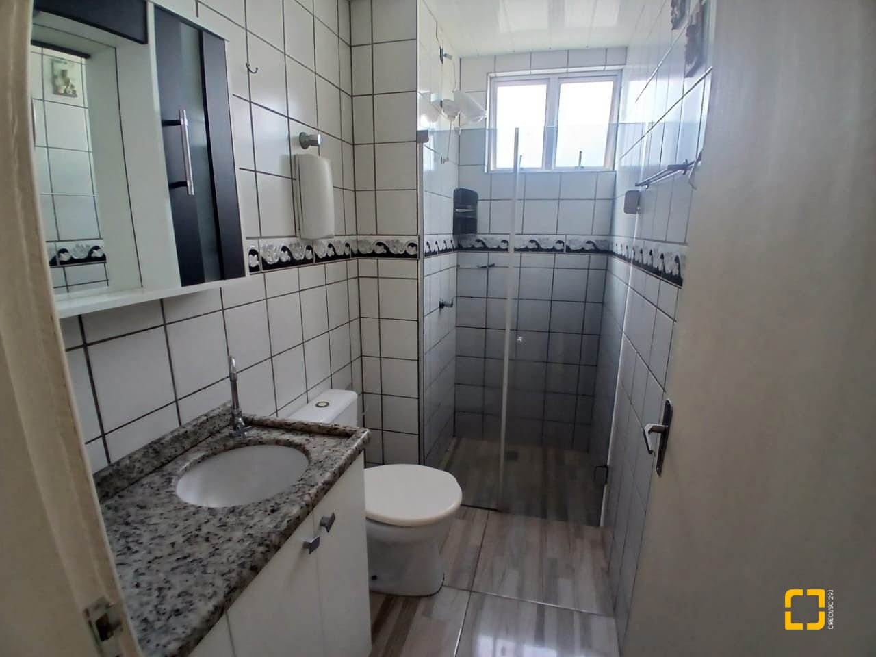 Apartamento com 53m², 2 quartos, 1 garagem, no bairro Capoeiras em Florianópolis