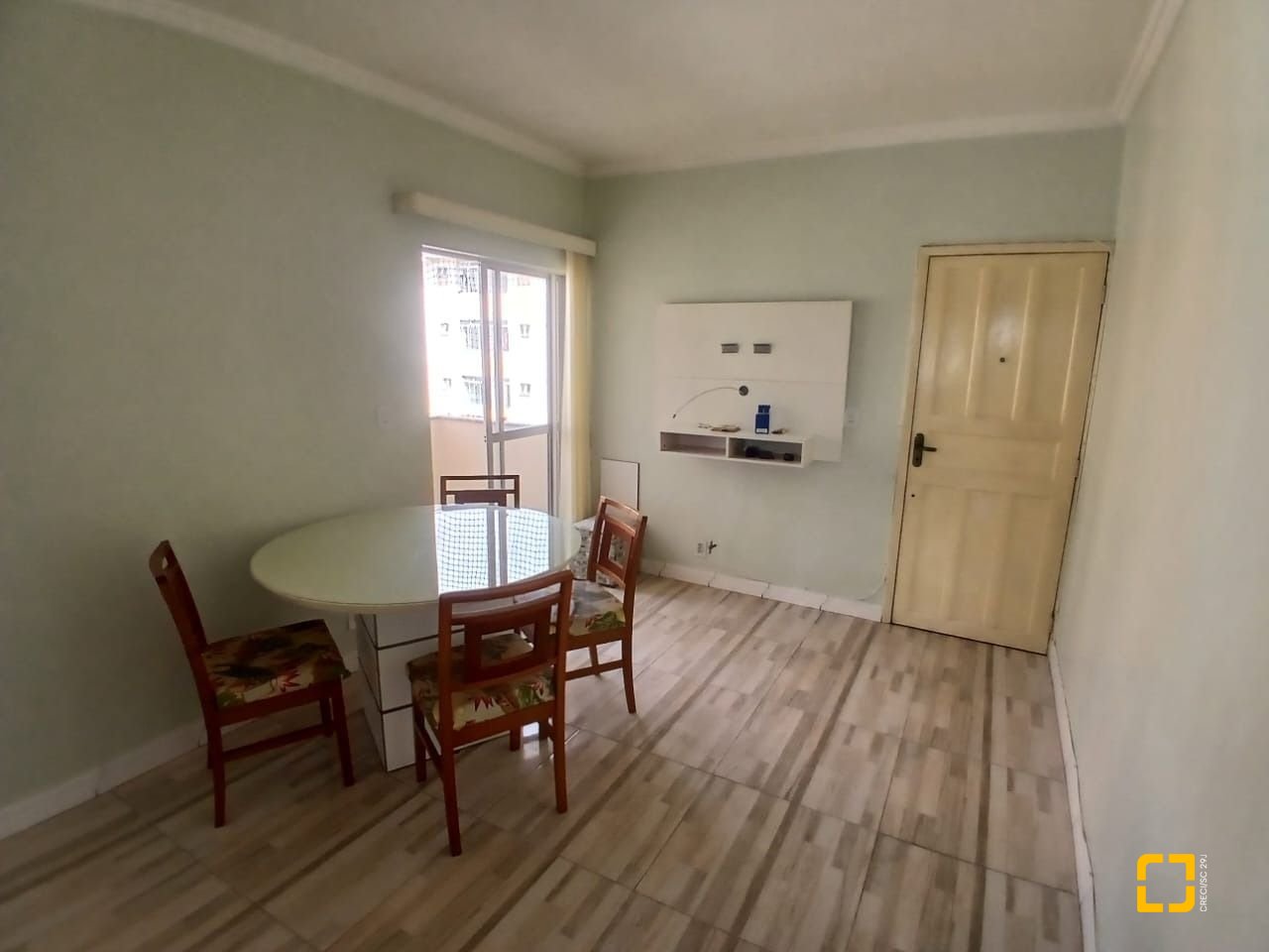 Apartamento com 53m², 2 quartos, 1 garagem, no bairro Capoeiras em Florianópolis