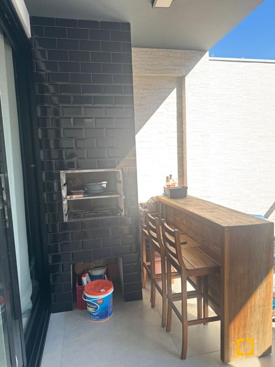 Casa de Condomínio com 183m², 3 quartos (sendo 1 suíte), 2 garagens, no bairro Sertão do Maruim em São José