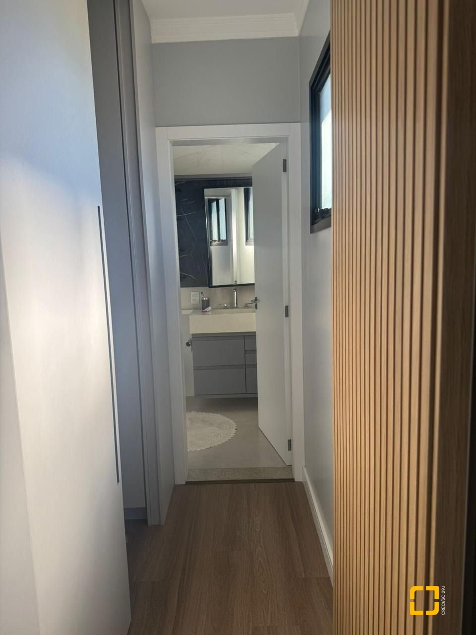 Casa de Condomínio com 183m², 3 quartos (sendo 1 suíte), 2 garagens, no bairro Sertão do Maruim em São José