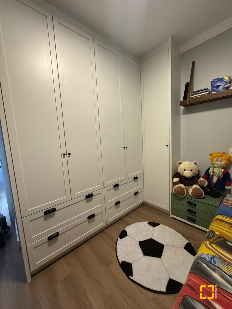 Casa de Condomínio com 183m², 3 quartos (sendo 1 suíte), 2 garagens, no bairro Sertão do Maruim em São José