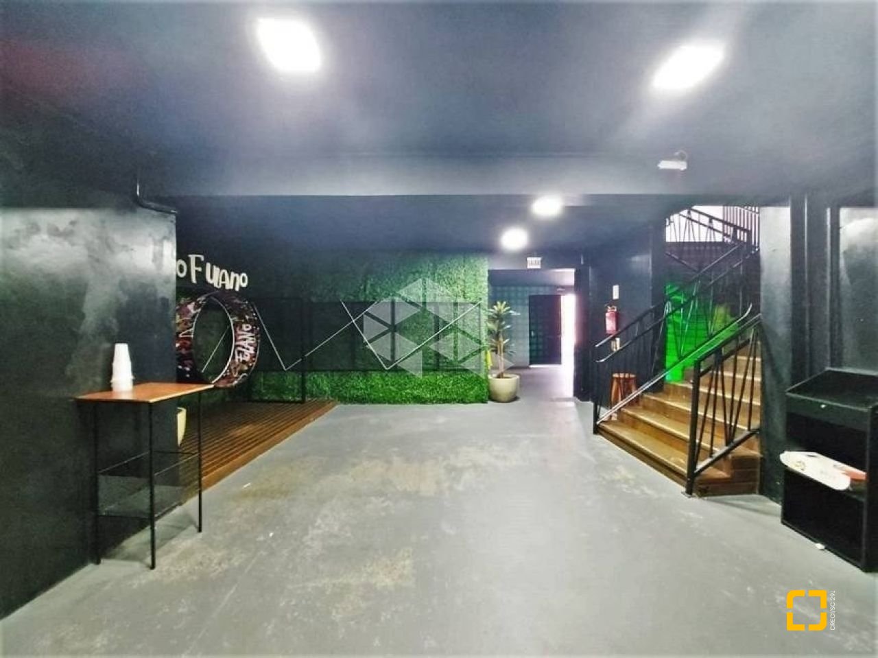 Galpão com 700m², no bairro Estreito em Florianópolis
