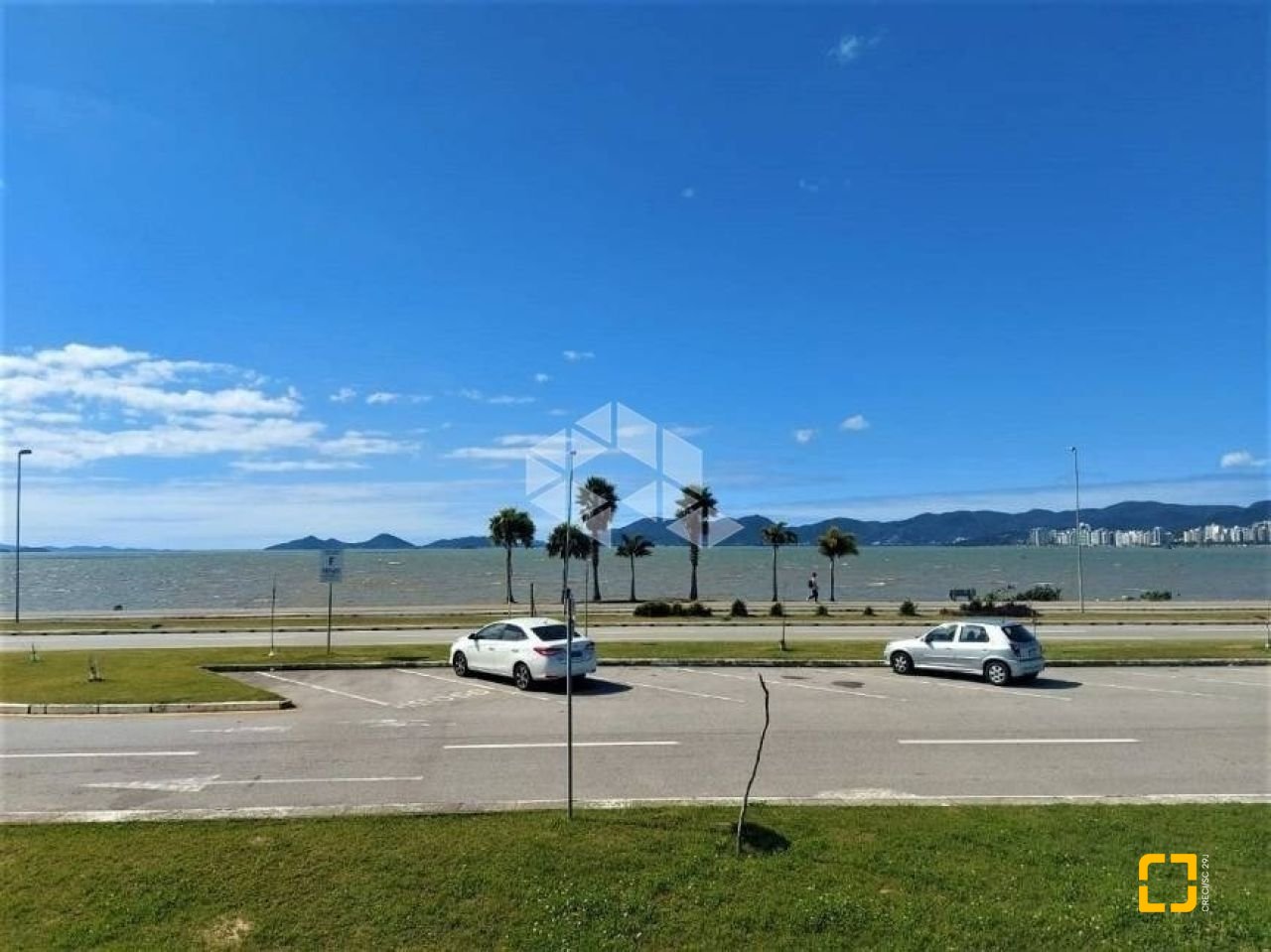 Galpão com 700m², no bairro Estreito em Florianópolis