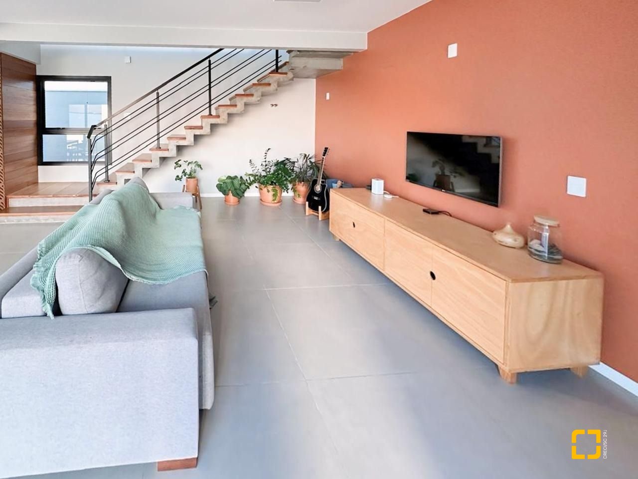 Casa de Condomínio com 239m², 4 quartos (sendo 1 suíte), 2 garagens, no bairro Campeche em Florianópolis