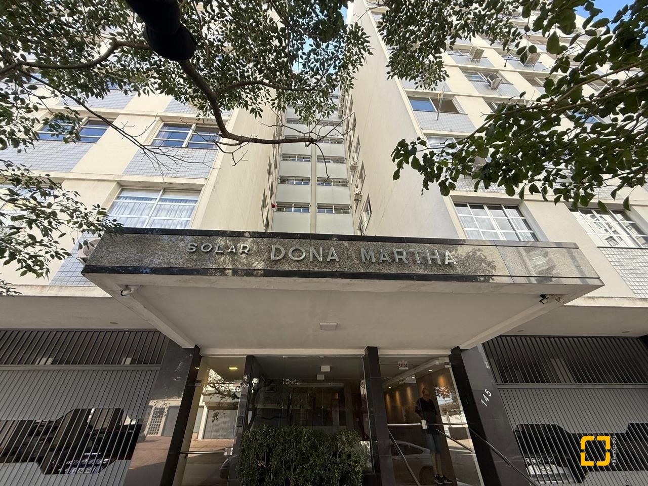 Apartamento com 97m², 4 quartos (sendo 1 suíte), 1 garagem, no bairro Centro em Florianópolis