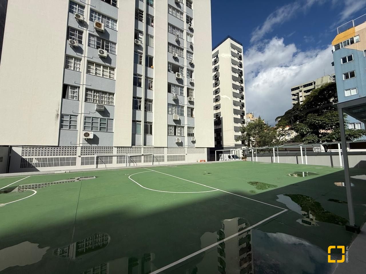 Apartamento com 97m², 4 quartos (sendo 1 suíte), 1 garagem, no bairro Centro em Florianópolis