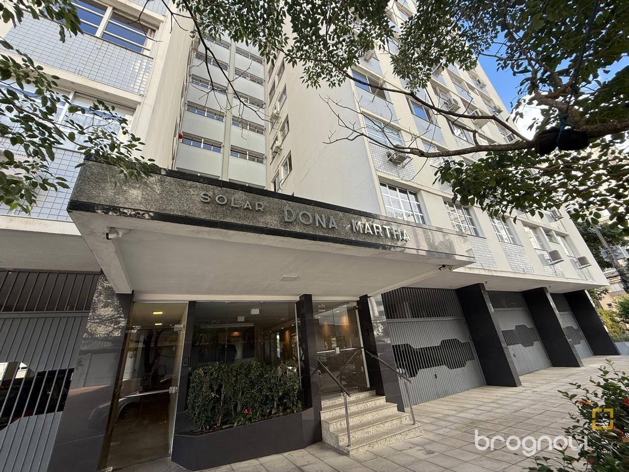 Apartamento com 97m², 3 quartos (sendo 1 suíte), 1 garagem, no bairro Centro em Florianópolis