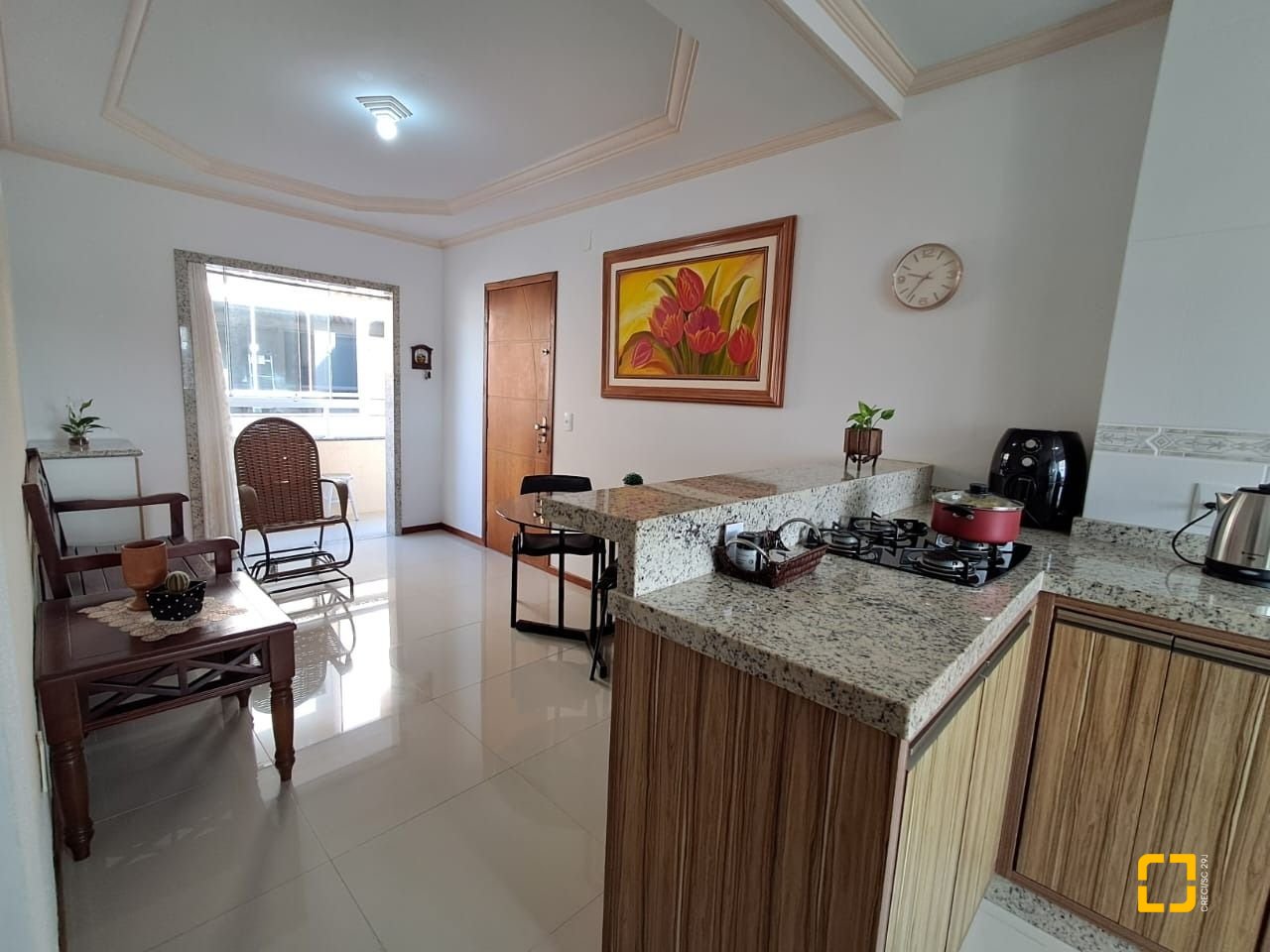 Apartamento com 50m², 3 quartos (sendo 1 suíte), 1 garagem, no bairro Ingleses em Florianópolis