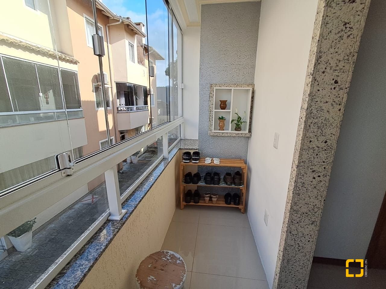 Apartamento com 50m², 3 quartos (sendo 1 suíte), 1 garagem, no bairro Ingleses em Florianópolis