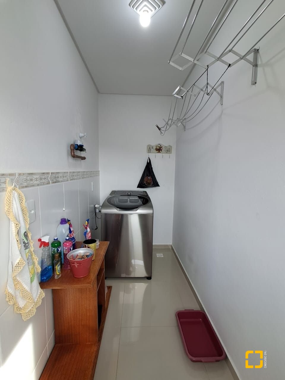Apartamento com 50m², 3 quartos (sendo 1 suíte), 1 garagem, no bairro Ingleses em Florianópolis