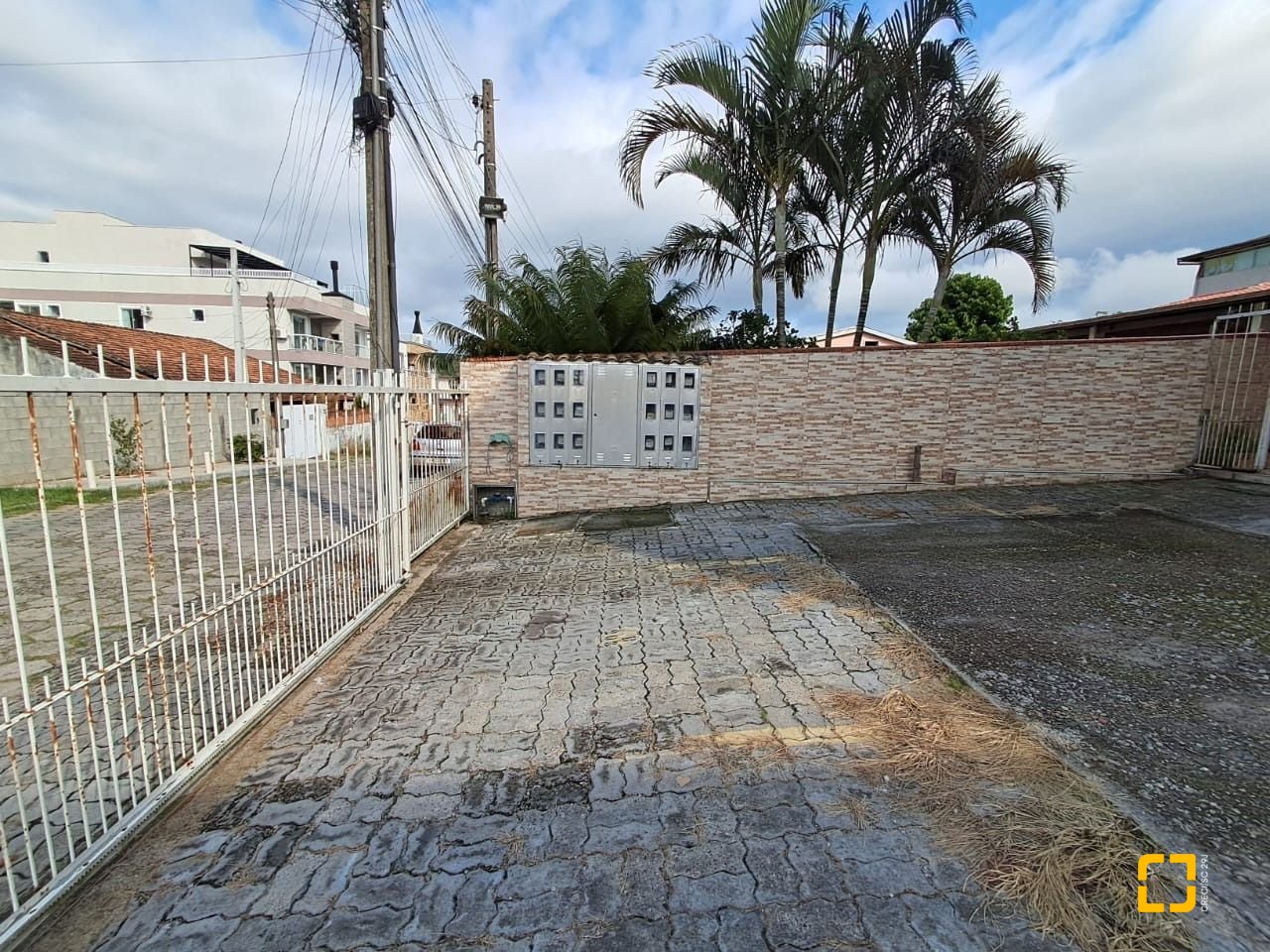 Apartamento com 50m², 3 quartos (sendo 1 suíte), 1 garagem, no bairro Ingleses em Florianópolis