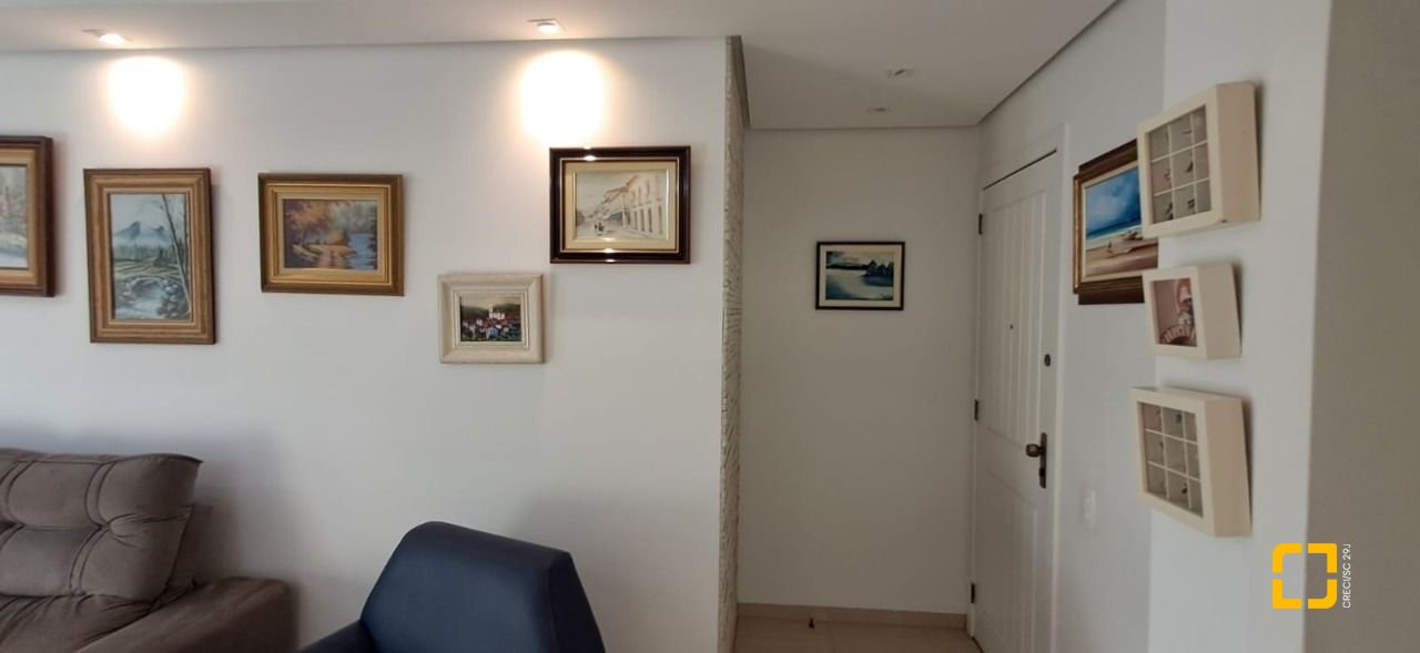 Apartamento com 83m², 4 quartos (sendo 2 suítes), 1 garagem, no bairro Jurerê Internacional em Florianópolis