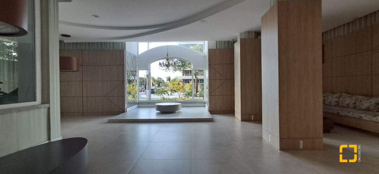 Apartamento com 83m², 4 quartos (sendo 2 suítes), 1 garagem, no bairro Jurerê Internacional em Florianópolis