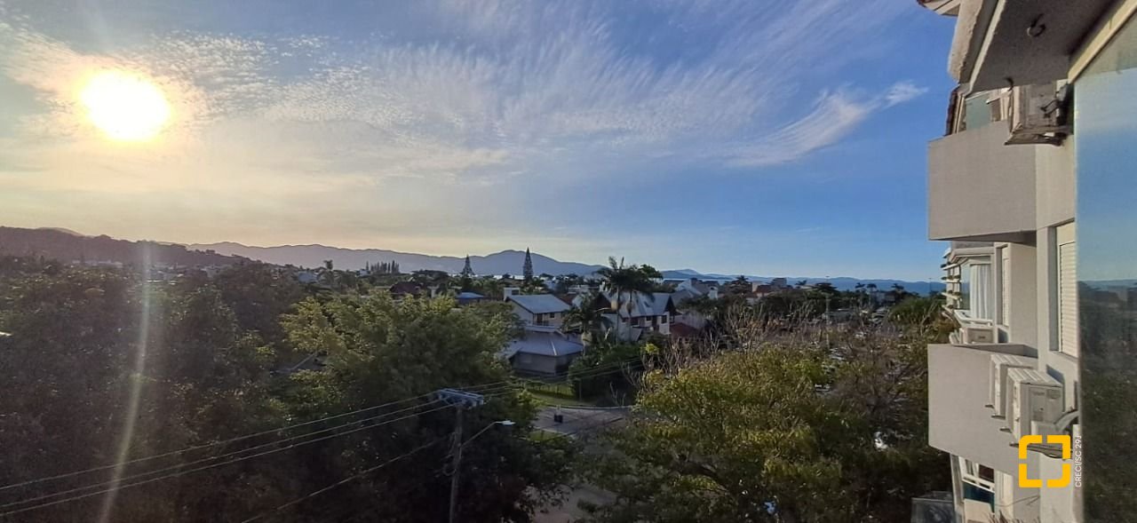 Apartamento com 83m², 4 quartos (sendo 2 suítes), 1 garagem, no bairro Jurerê Internacional em Florianópolis