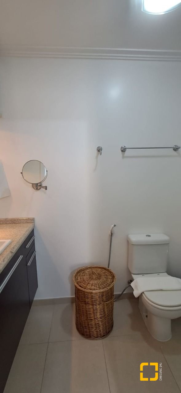 Apartamento com 83m², 4 quartos (sendo 2 suítes), 1 garagem, no bairro Jurerê Internacional em Florianópolis