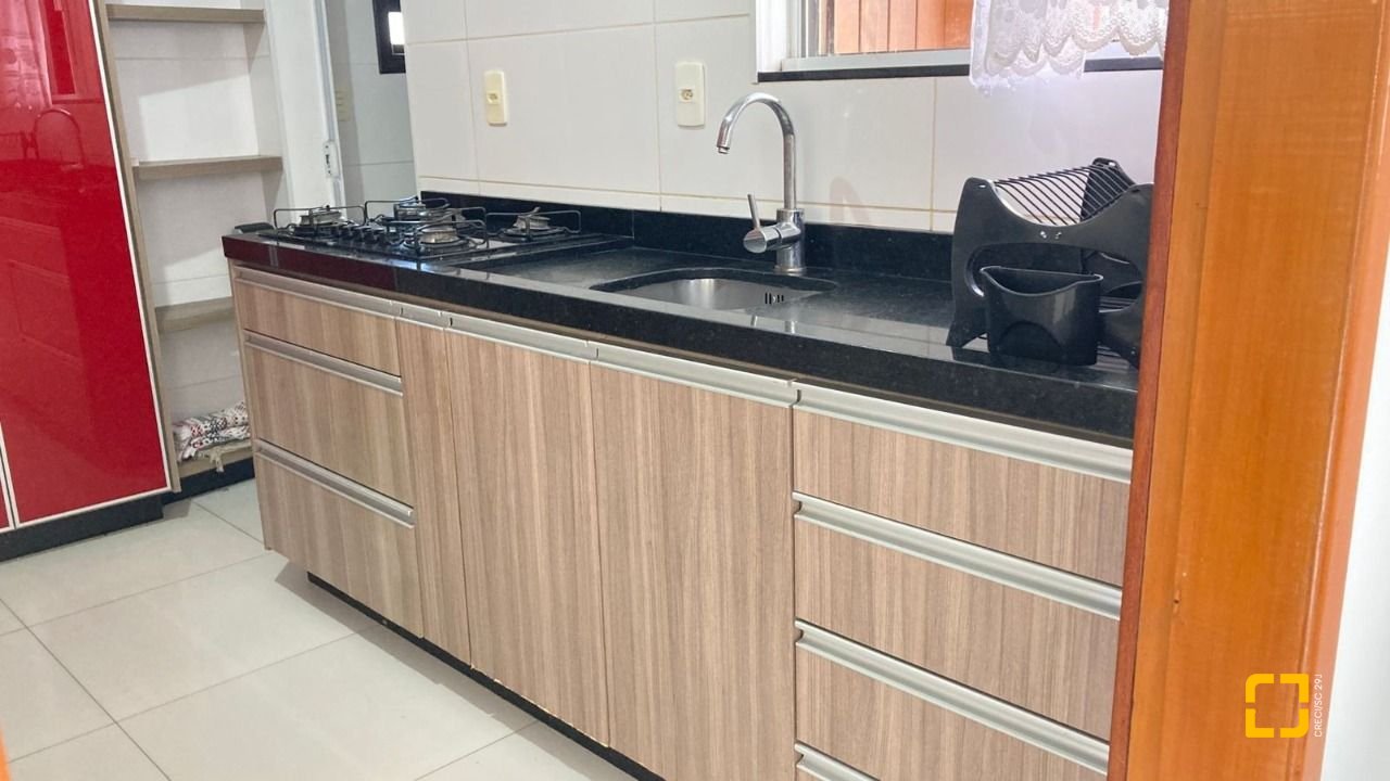 Casa com 130m², 4 quartos (sendo 1 suíte), 2 garagens, no bairro Campeche em Florianópolis