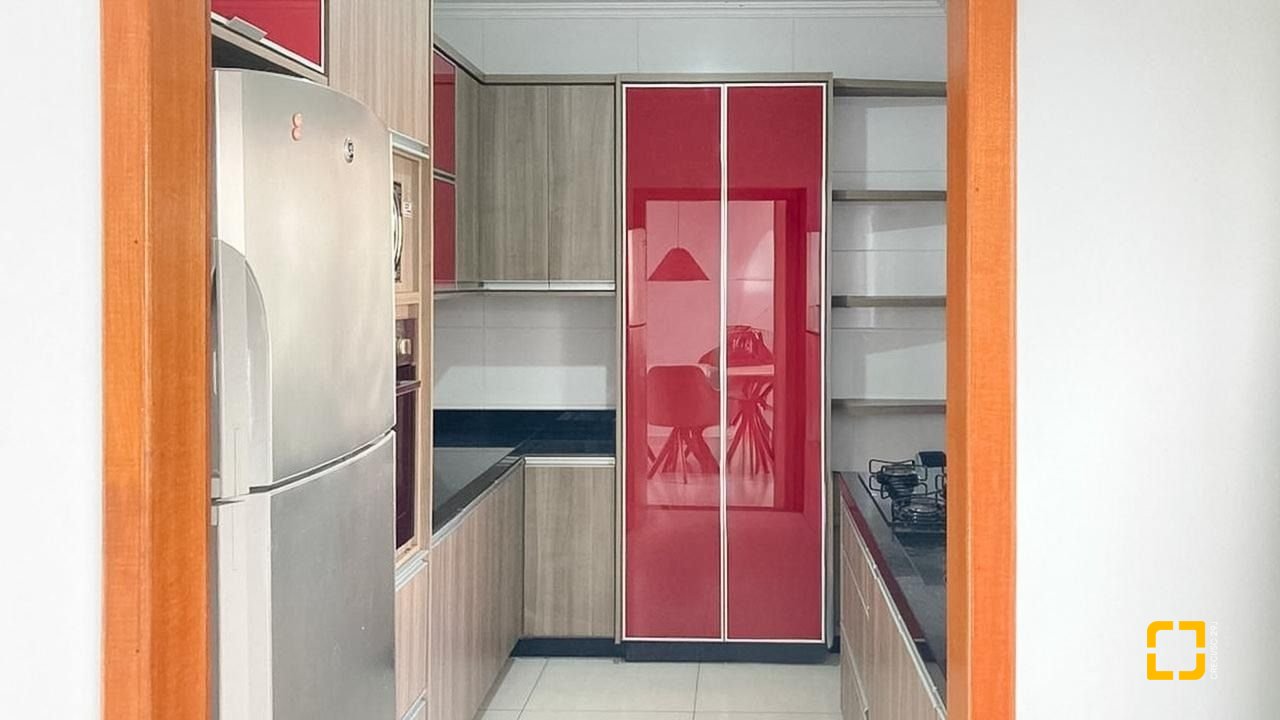 Casa com 130m², 4 quartos (sendo 1 suíte), 2 garagens, no bairro Campeche em Florianópolis