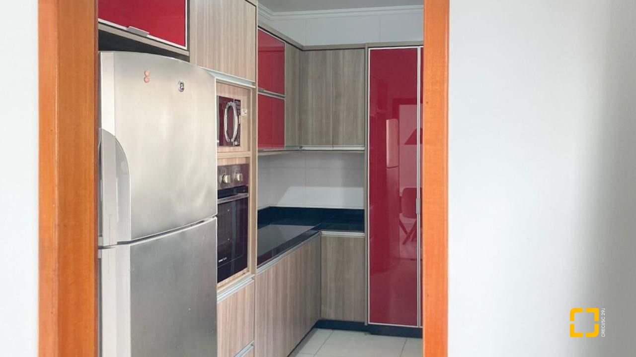 Casa com 130m², 4 quartos (sendo 1 suíte), 2 garagens, no bairro Campeche em Florianópolis