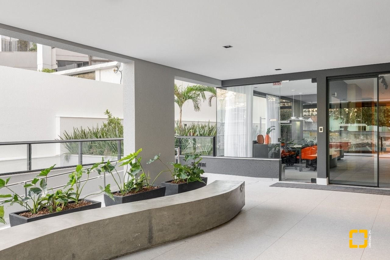 Apartamento com 73m², 3 quartos (sendo 1 suíte), 1 garagem, no bairro Centro em Florianópolis
