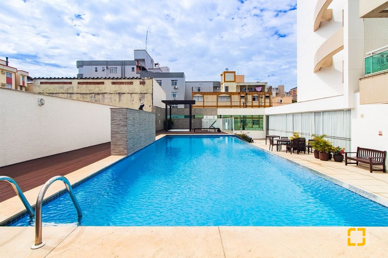 Apartamento com 85m², 4 quartos (sendo 1 suíte), 2 garagens, no bairro Estreito em Florianópolis