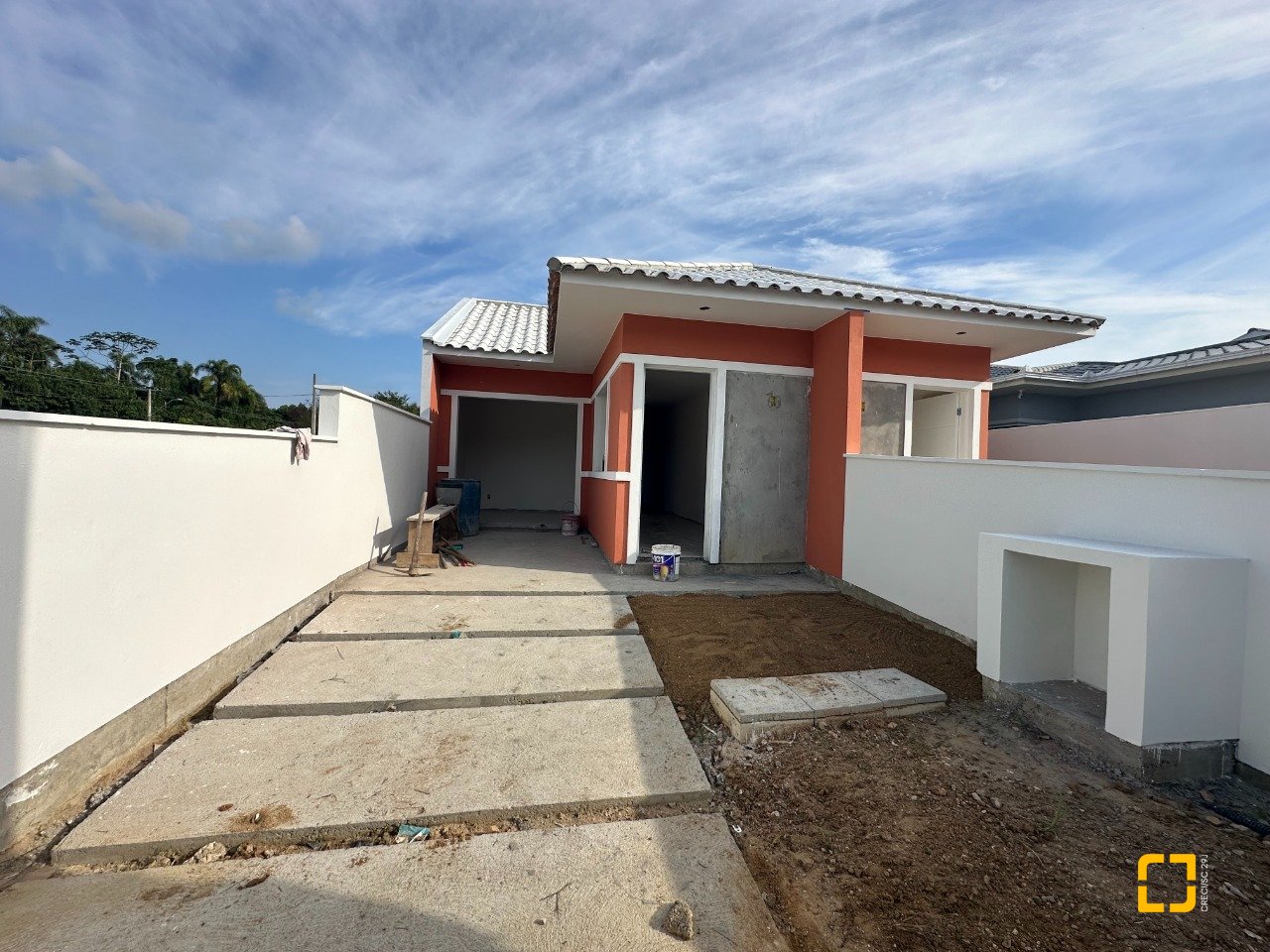 Casa com 49m², 2 quartos, 2 garagens, no bairro Forquilhas em São José