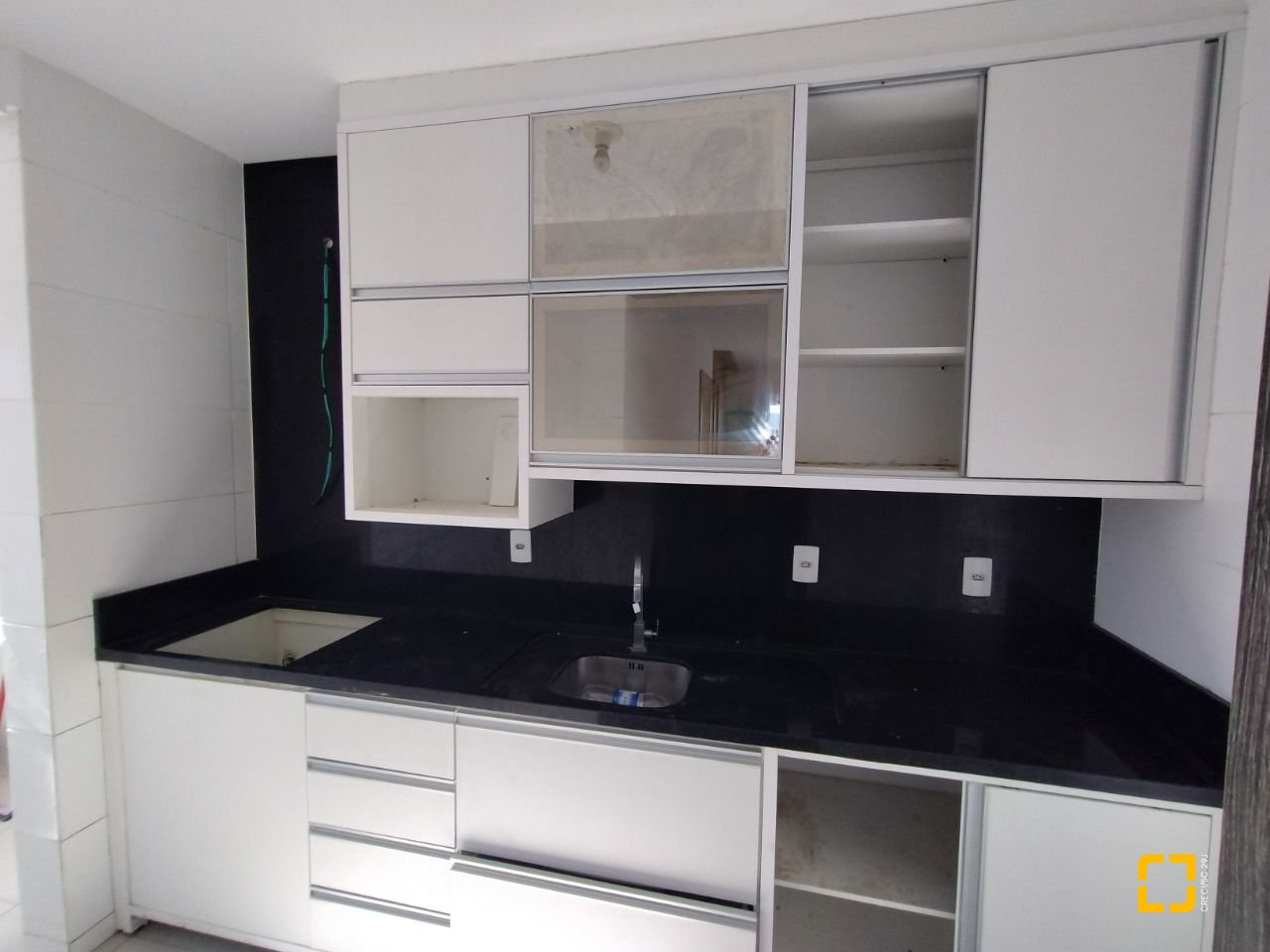 Apartamento com 58m², 2 quartos, 1 garagem, no bairro Serraria em São José