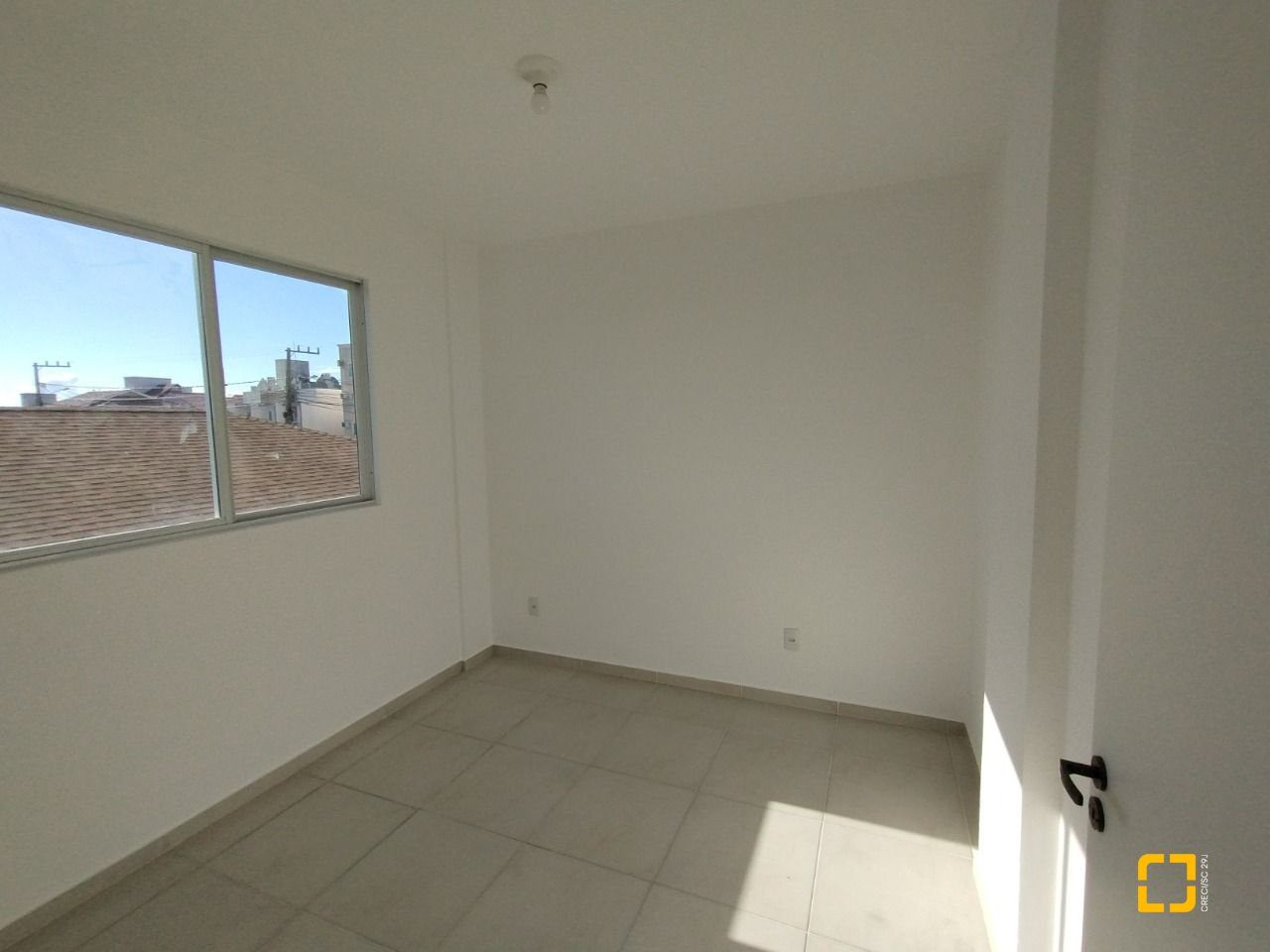 Apartamento com 58m², 2 quartos, 1 garagem, no bairro Serraria em São José
