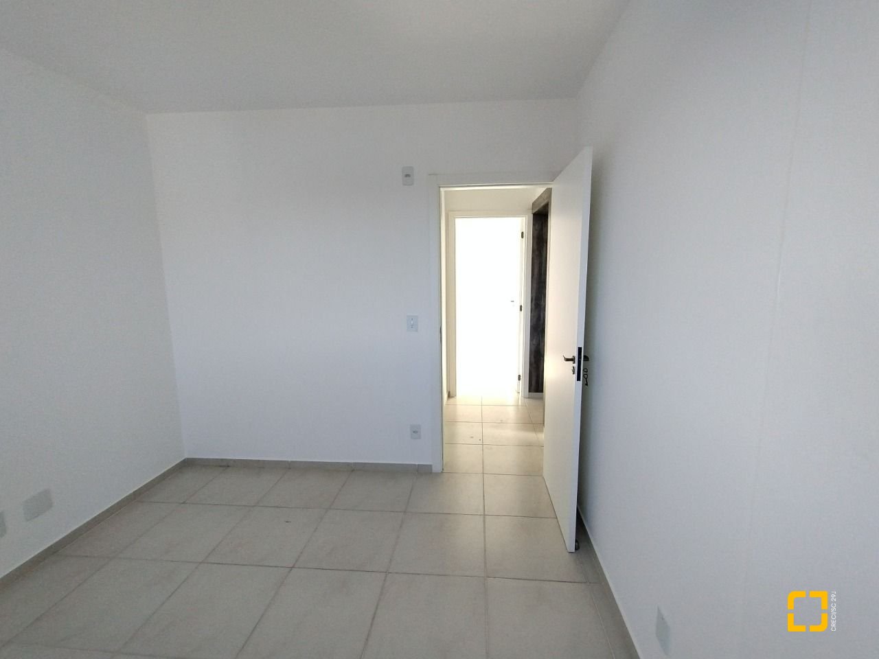 Apartamento com 58m², 2 quartos, 1 garagem, no bairro Serraria em São José