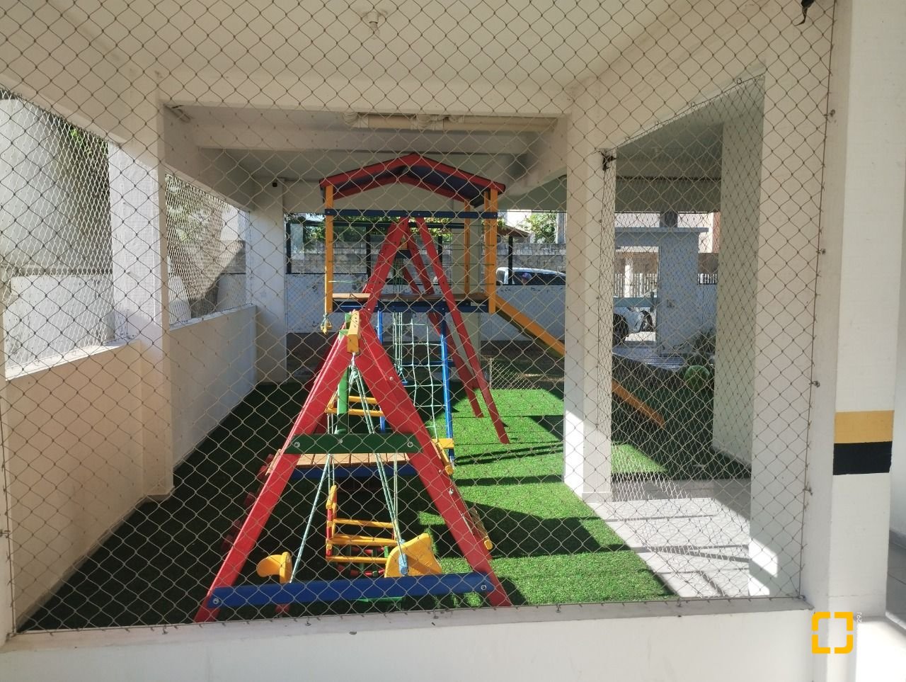Apartamento com 58m², 2 quartos, 1 garagem, no bairro Serraria em São José