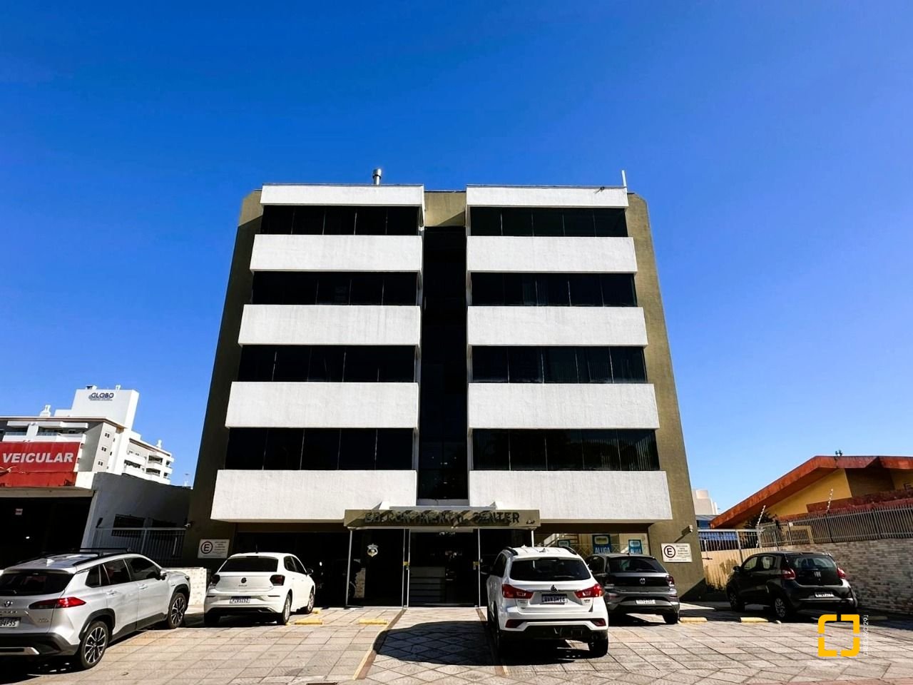 Sala com 26m², 1 garagem, no bairro Estreito em Florianópolis