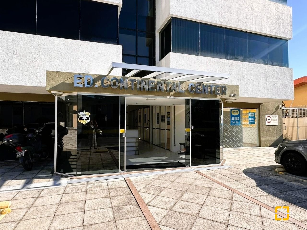 Sala com 26m², 1 garagem, no bairro Estreito em Florianópolis