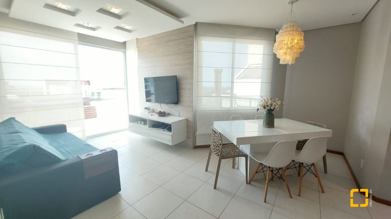 Cobertura com 157m², 3 quartos (sendo 1 suíte), 2 garagens, no bairro Campeche em Florianópolis