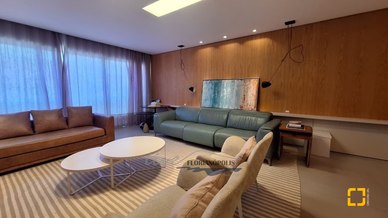 Apartamento com 147m², 6 quartos (sendo 3 suítes), 2 garagens, no bairro Jurerê Internacional em Florianópolis