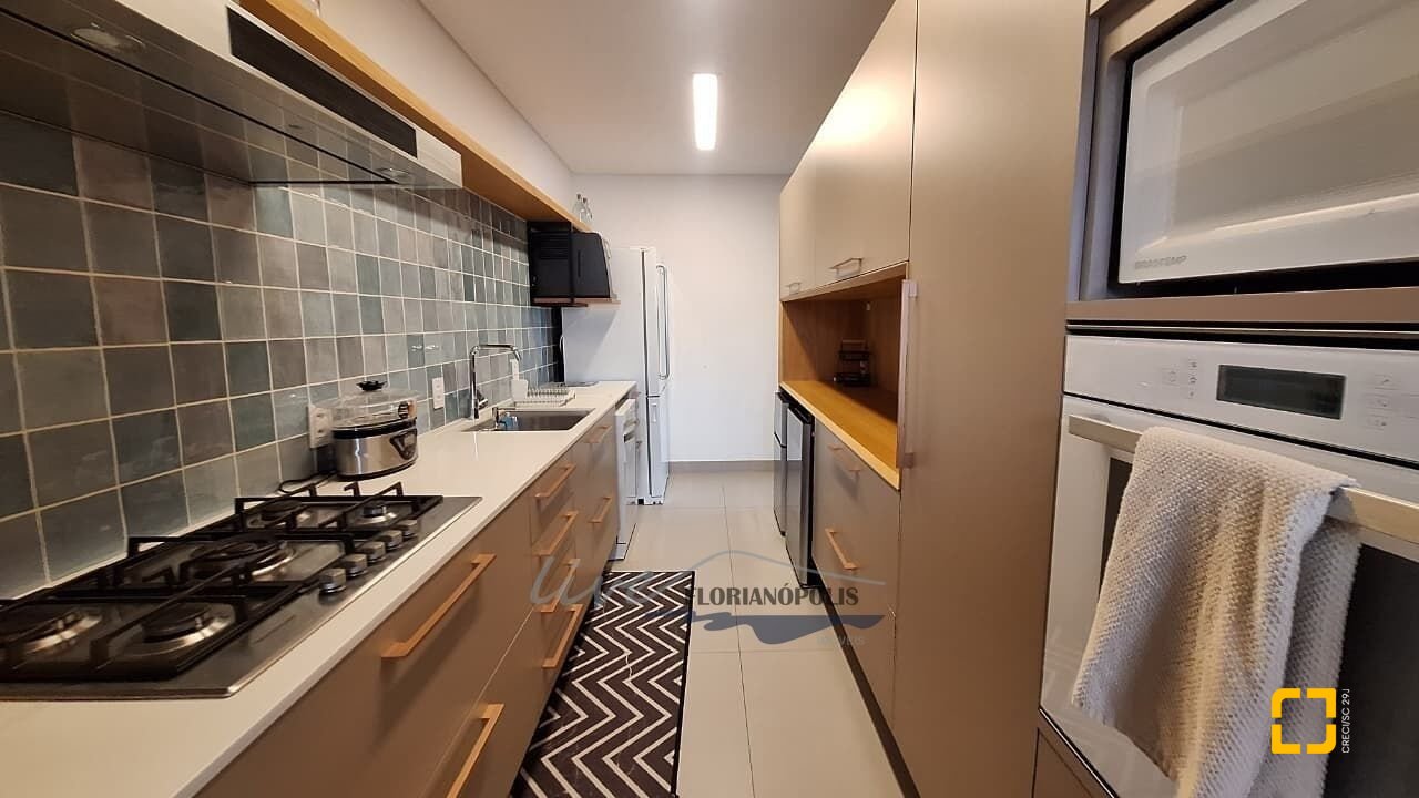 Apartamento com 147m², 6 quartos (sendo 3 suítes), 2 garagens, no bairro Jurerê Internacional em Florianópolis