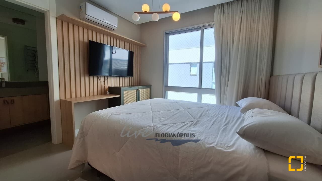 Apartamento com 147m², 6 quartos (sendo 3 suítes), 2 garagens, no bairro Jurerê Internacional em Florianópolis
