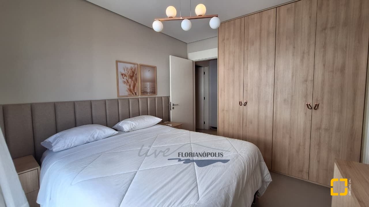 Apartamento com 147m², 6 quartos (sendo 3 suítes), 2 garagens, no bairro Jurerê Internacional em Florianópolis