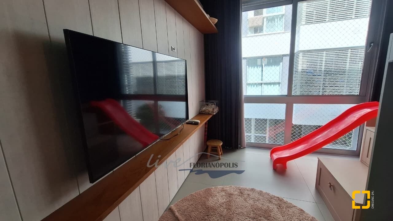 Apartamento com 147m², 6 quartos (sendo 3 suítes), 2 garagens, no bairro Jurerê Internacional em Florianópolis