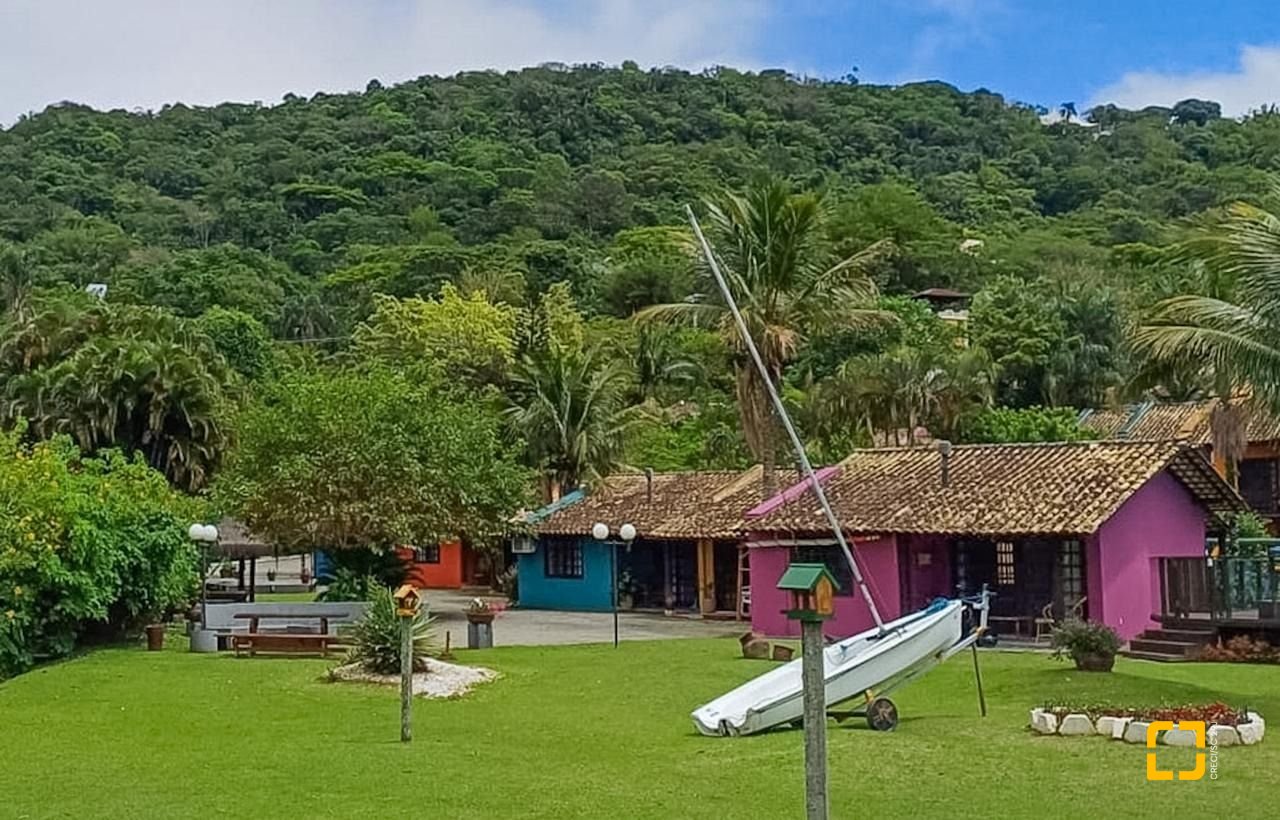 Casa de Condomínio com 73m², 2 quartos, 2 garagens, no bairro Lagoa da Conceição em Florianópolis