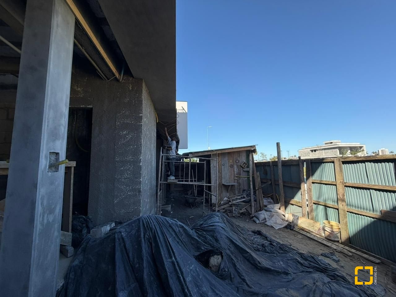 Casa de Condomínio com 450m², 4 quartos (sendo 4 suítes), 2 garagens, no bairro Pedra Branca em Palhoça