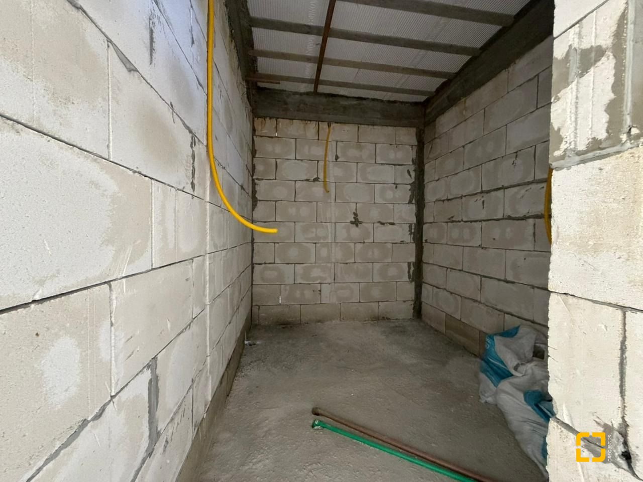 Casa de Condomínio com 450m², 4 quartos (sendo 4 suítes), 2 garagens, no bairro Pedra Branca em Palhoça