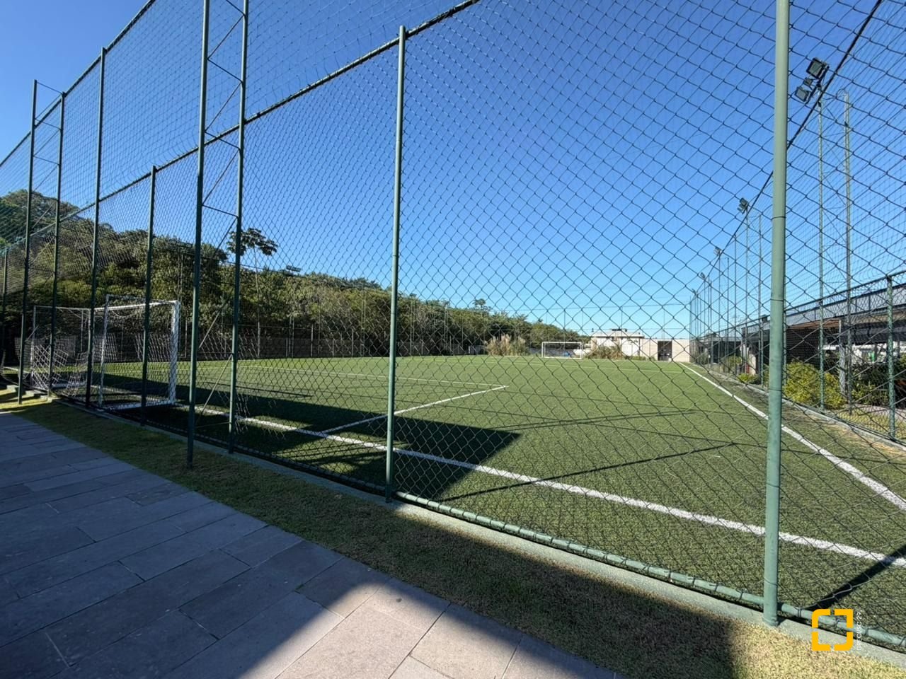 Casa de Condomínio com 450m², 4 quartos (sendo 4 suítes), 2 garagens, no bairro Pedra Branca em Palhoça