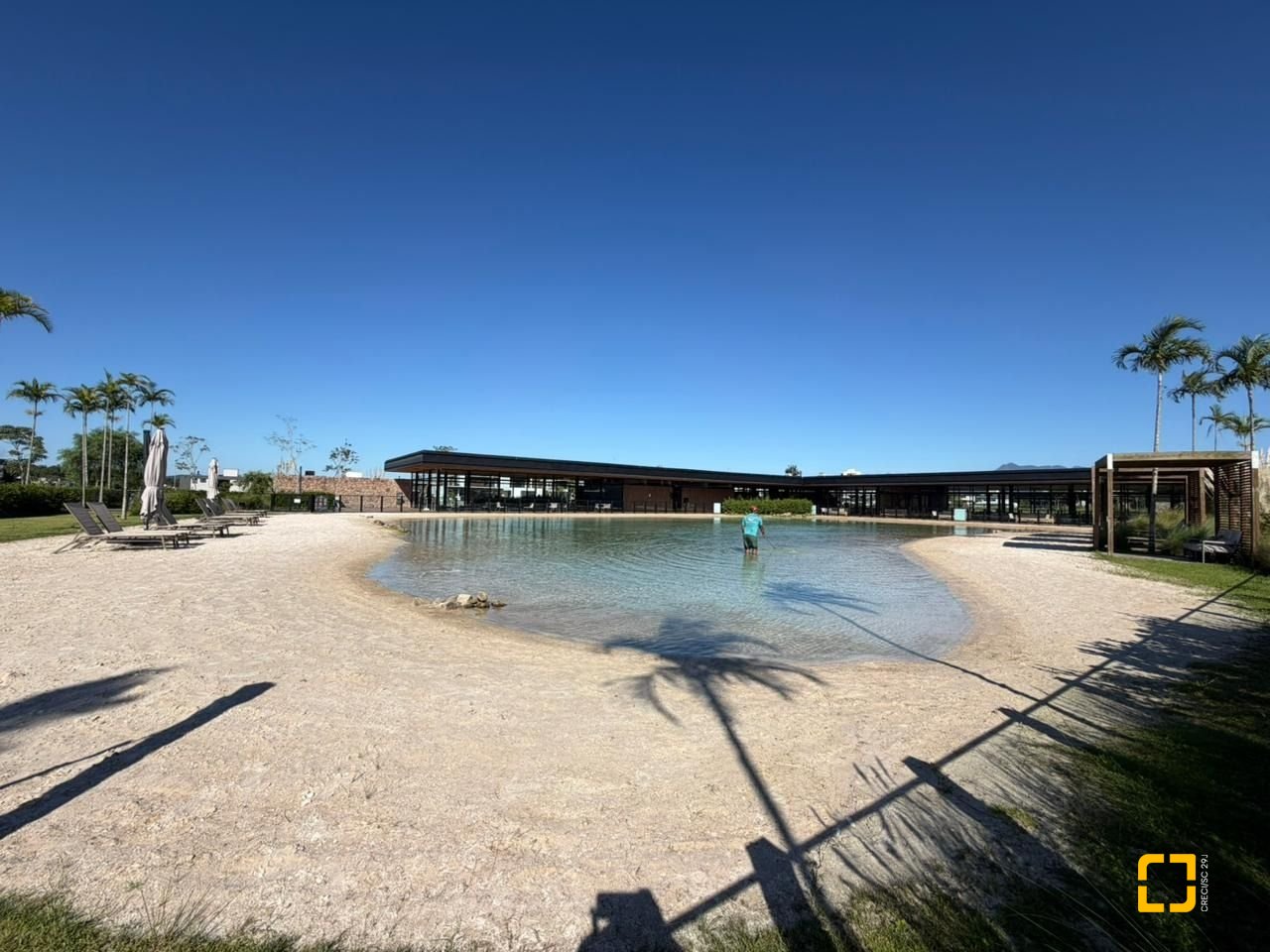 Casa de Condomínio com 450m², 4 quartos (sendo 4 suítes), 2 garagens, no bairro Pedra Branca em Palhoça