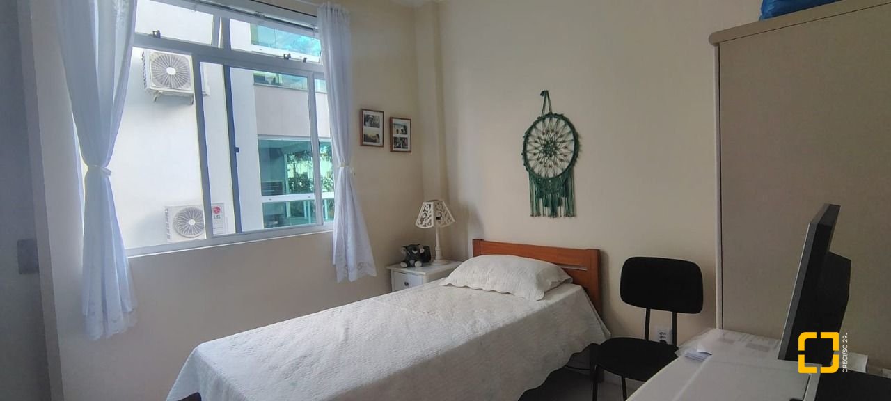 Apartamento com 98m², 4 quartos (sendo 1 suíte), 1 garagem, no bairro Jurerê em Florianópolis