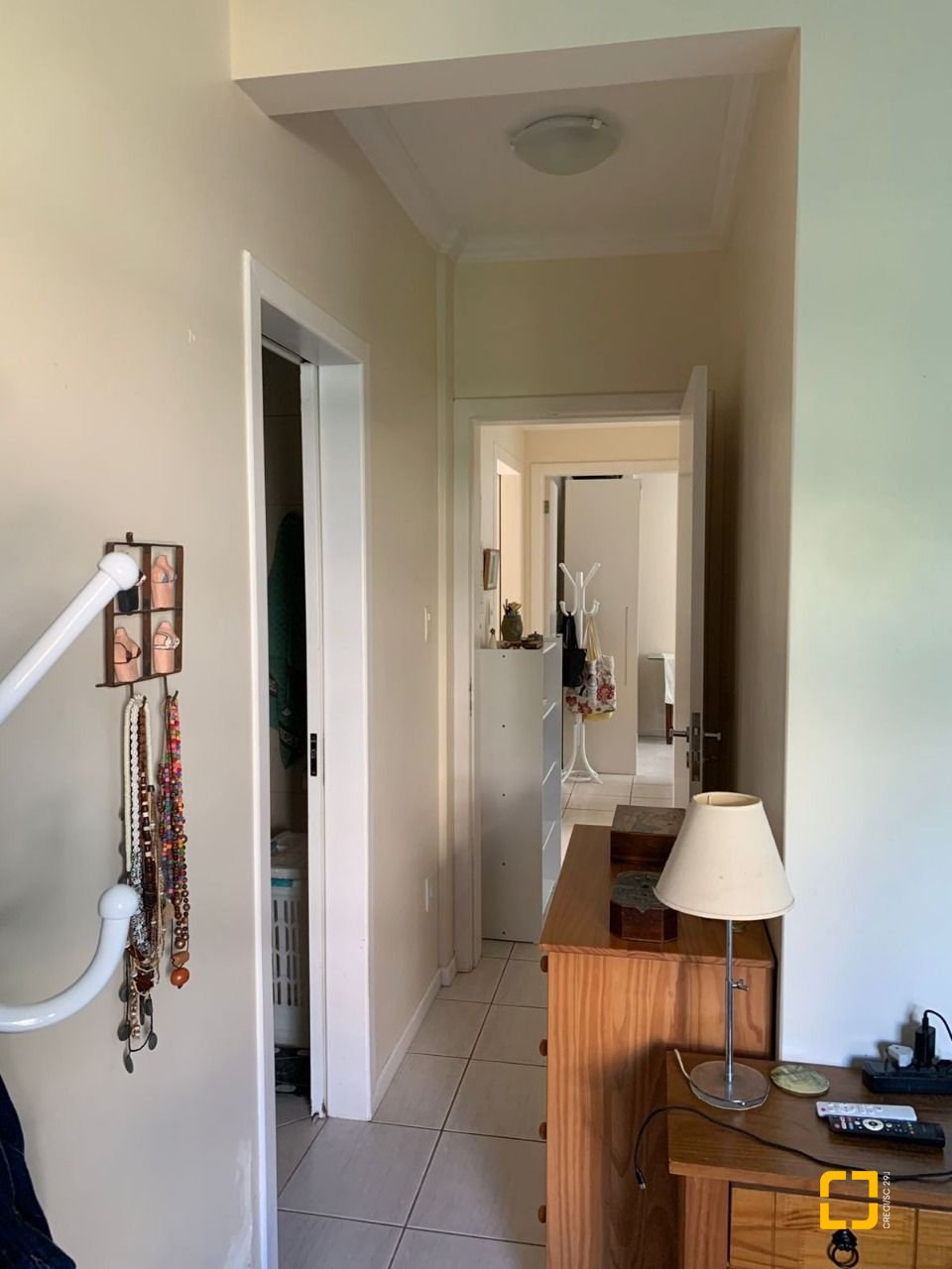Apartamento com 98m², 4 quartos (sendo 1 suíte), 1 garagem, no bairro Jurerê em Florianópolis